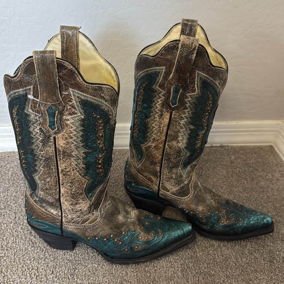 Women’s Snip Toe Boots - Picture 1 of 6